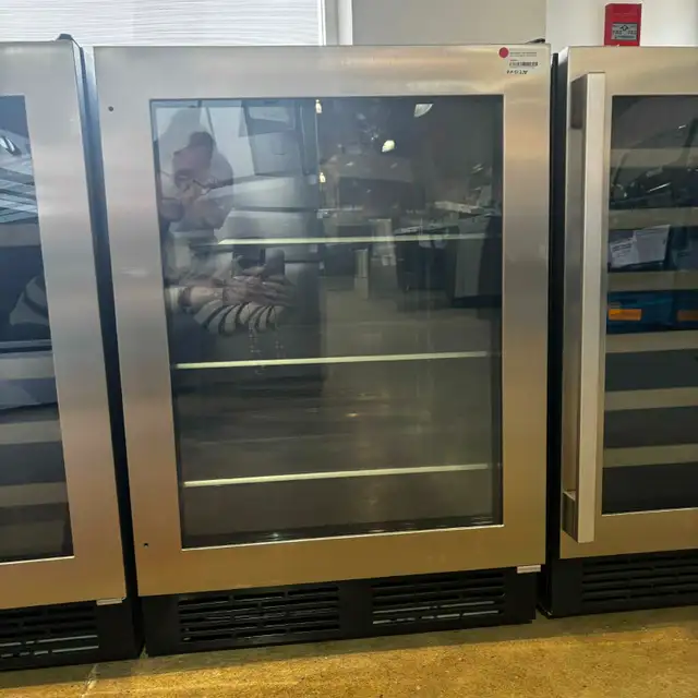 Econoplus Halifax Big Sale Hisense Beverage Cooler- OPEN BOX - Photo 2