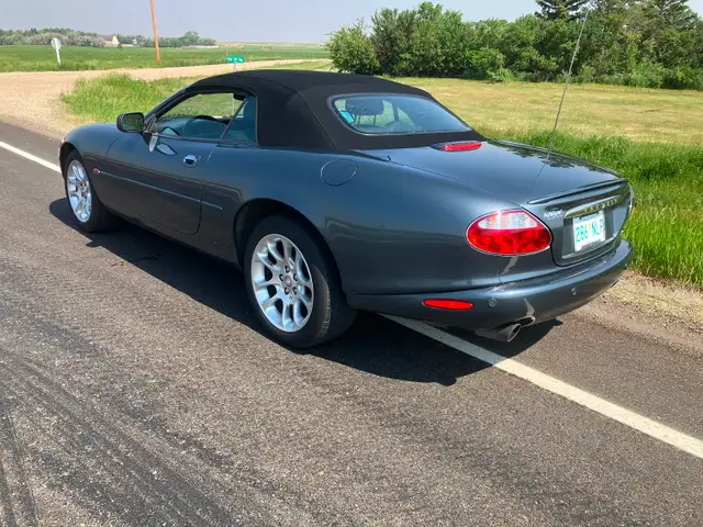 2001 Jaguar XKR - Photo 3