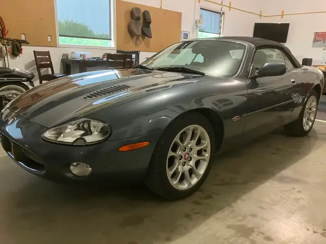 2001 Jaguar XKR - Photo 4