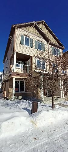 3-bedroom end unit townhouse available now