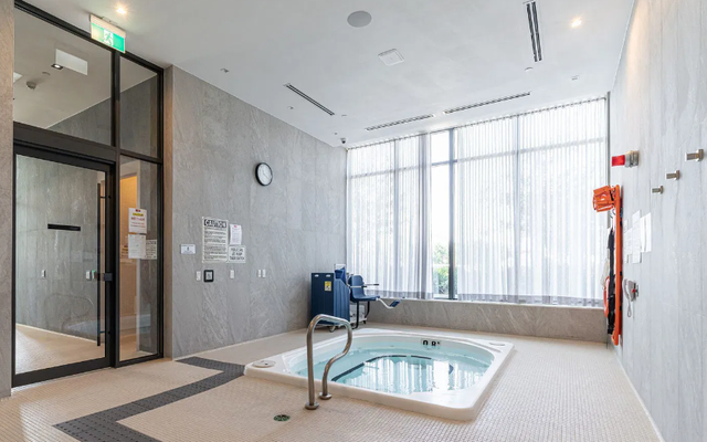 Master bedroom for rent - VMC - Vaughan - Available 29/Mar - Photo 9