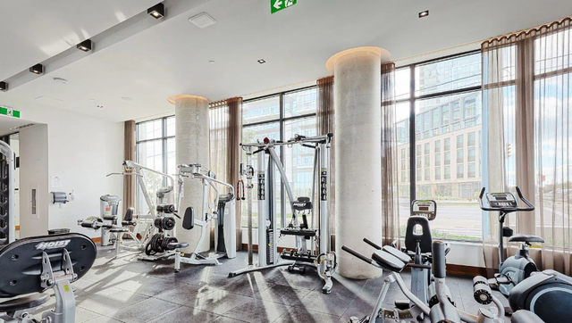 Master bedroom for rent - VMC - Vaughan - Available 29/Mar - Photo 10