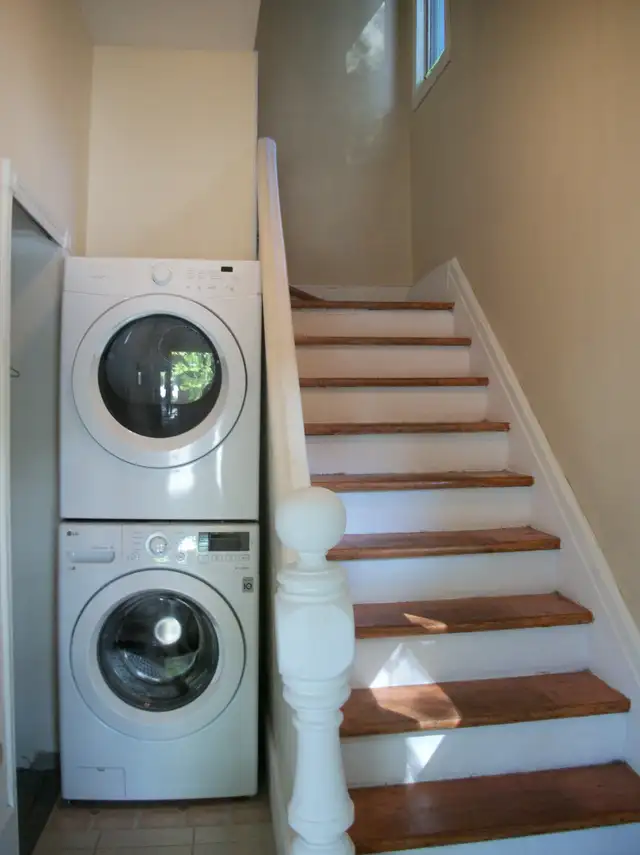 2 bedroom apartment, Pepperell St, close to Univ, QE2, Downtown - Photo 8