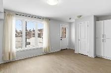 4 Beds 4 Baths TownhouseCA$900 / Month - Photo 2