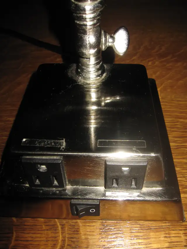 BANKERS LAMP LAWYERS FROSTED ADJUSTABLE CLEAR SHADE W/2 PLUGS - Photo 4