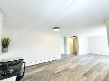 Bright Renovated 2-Bedroom Apartment for Rent - Photo 10