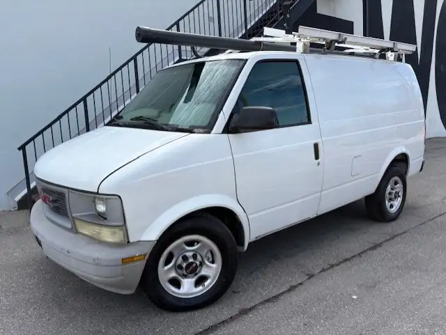 2005 GMC Safari Cargo Van LADDER RACKS-DIVIDER-SHELVES-CERTIFIED