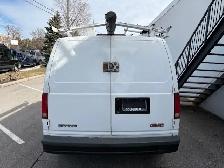 2005 GMC Safari Cargo Van LADDER RACKS-DIVIDER-SHELVES-CERTIFIED - Photo 5