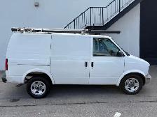 2005 GMC Safari Cargo Van LADDER RACKS-DIVIDER-SHELVES-CERTIFIED - Photo 7