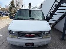 2005 GMC Safari Cargo Van LADDER RACKS-DIVIDER-SHELVES-CERTIFIED - Photo 9