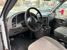 2005 GMC Safari Cargo Van LADDER RACKS-DIVIDER-SHELVES-CERTIFIED - Photo 11