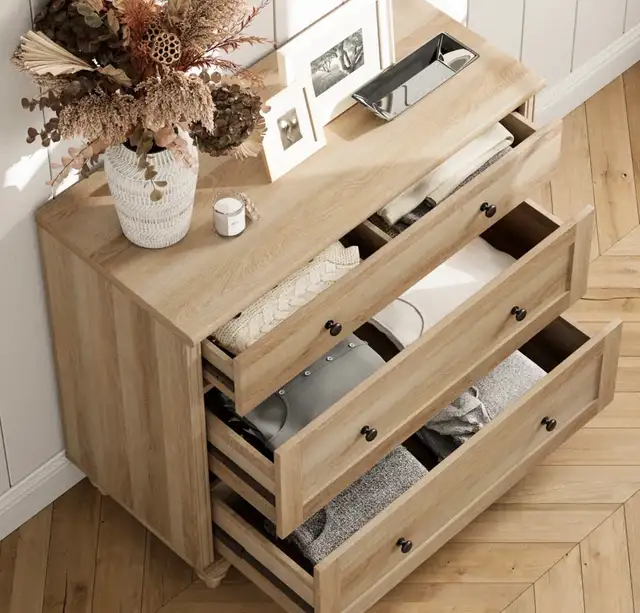 Rustic 3-Drawer Farmhouse Dresser - Photo 2