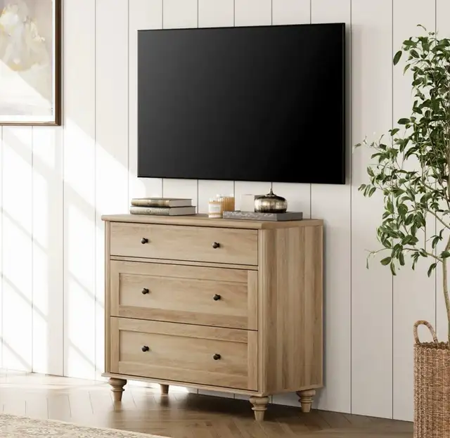 Rustic 3-Drawer Farmhouse Dresser - Photo 3