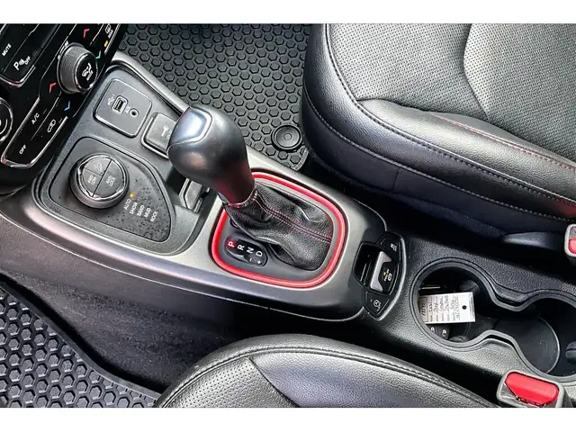 2021 Jeep Compass Trailhawk Elite | Panoroof | Alpine | TowPkg | - Photo 14