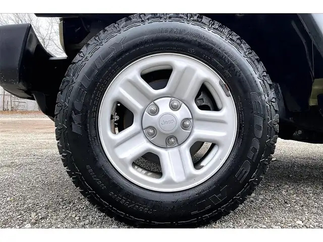 2013 Jeep Wrangler Sport 2Dr | Hard Top | Side Steps | 4X4 - Photo 8