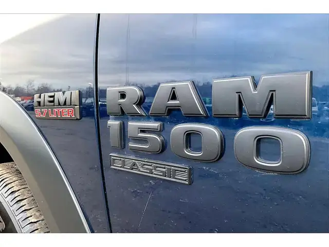 2024 Ram 1500 Classic Warlock V8 | Heated Bucket Seats | Liner | - Photo 32