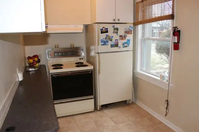 3 bedroom house 100 Helen Kingston Ontario - Photo 6