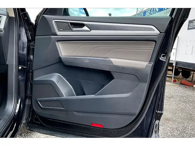 2023 Volkswagen Atlas Execline R Line | Heated Leather | Panoroo - Photo 19