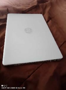 HP laptop 8 GB mint cond - ph 204-809-2507 - Photo 3