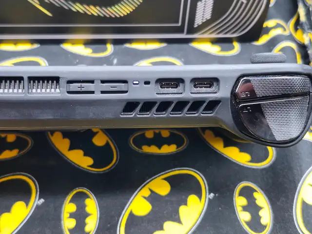 ROG Ally 1TB w/ Box - Handheld Gaming System - RC72LA (#18827) - Photo 9