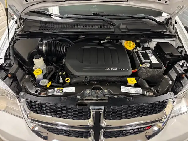 2018 DODGE GRAND CARAVAN CREW  ONLY 104,000 KM'S  LOADED - Photo 17