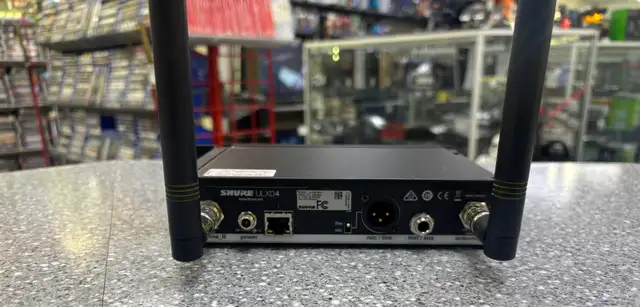 SHURE ULXD4 G50 Digital Wireless Reciever - Photo 2