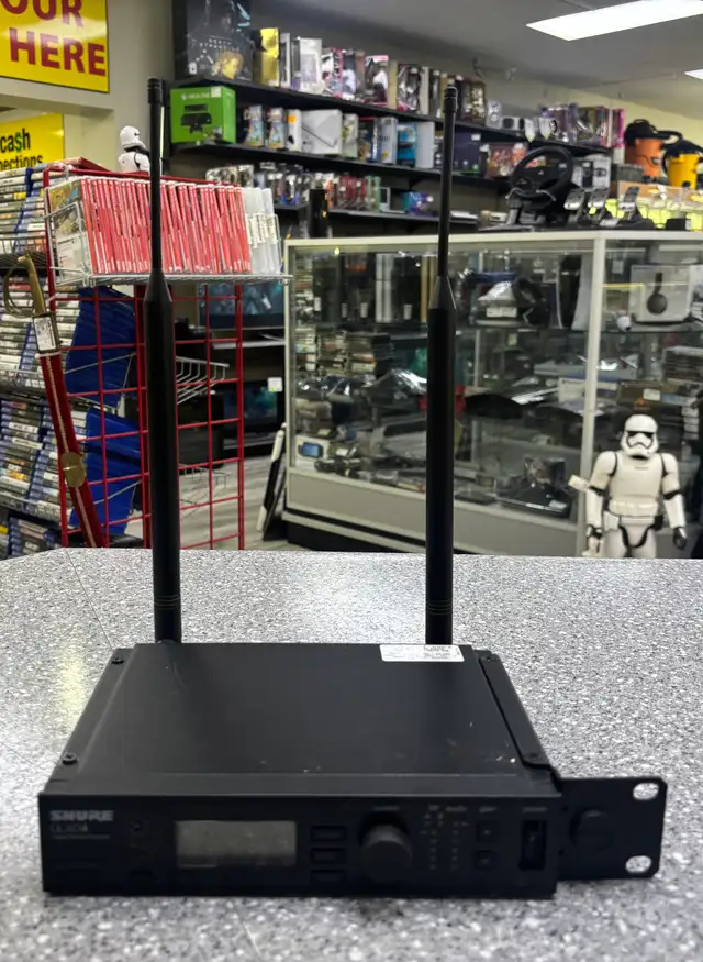 SHURE ULXD4 G50 Digital Wireless Reciever - Photo 3
