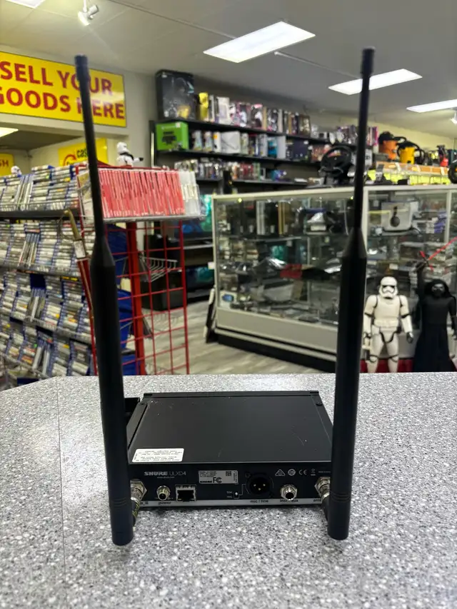 SHURE ULXD4 G50 Digital Wireless Reciever - Photo 4