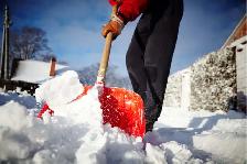 Snow shovel