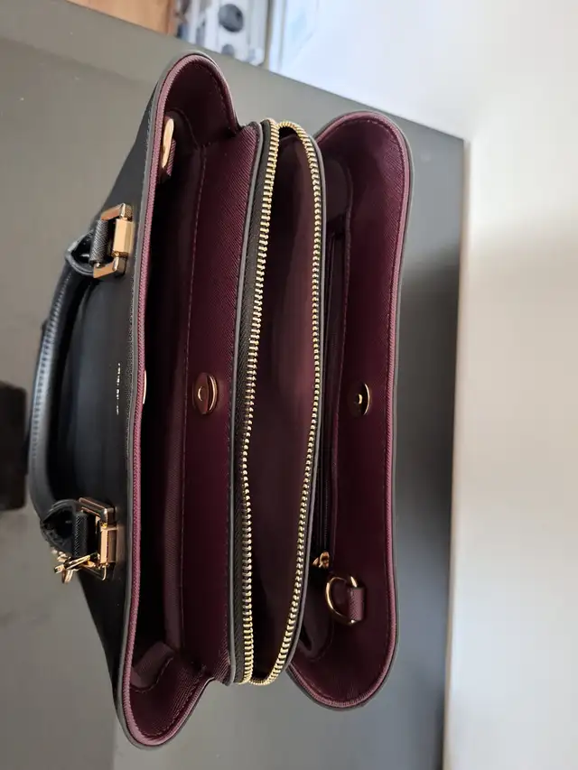 Aldo Legoiri Black and Gold Purse / Bag - Photo 6