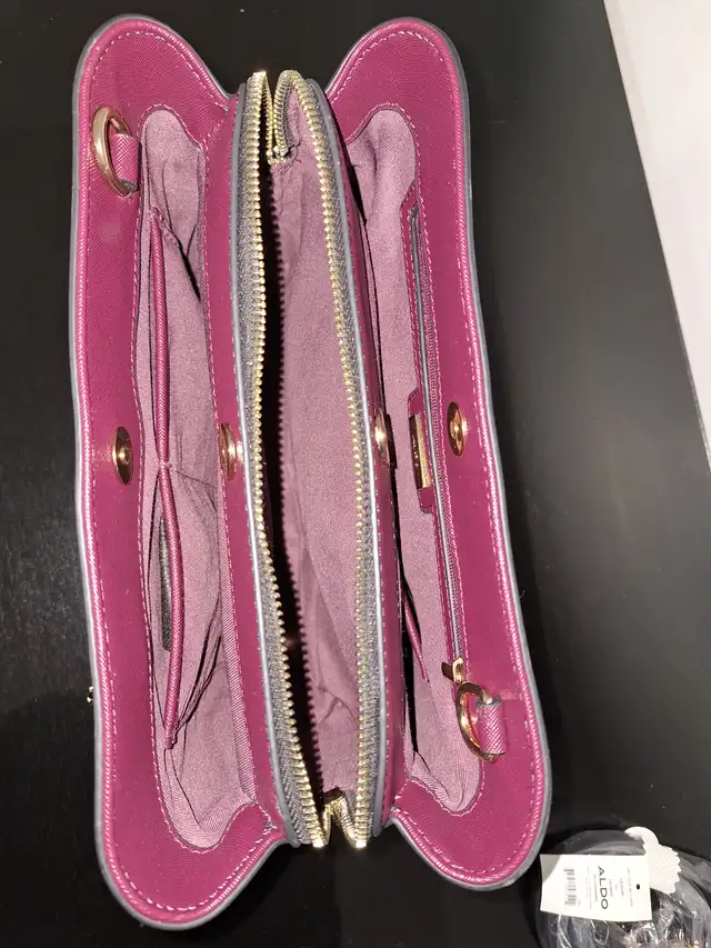 Aldo Legoiri Black and Gold Purse / Bag - Photo 7