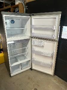 Samsung Refrigerator for Sale – $400