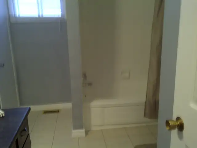 5 BDRMs- Minutes to UWO- Oxford/Platts Lane- UTIL INCL - Photo 8