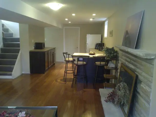 5 BDRMs- Minutes to UWO- Oxford/Platts Lane- UTIL INCL - Photo 11