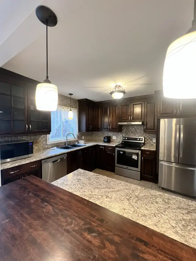 Hartlen Avenue - 4 BR, 2 BATH BEAUTIFUL FAMILY HOME AVAIL NOW! - Photo 7