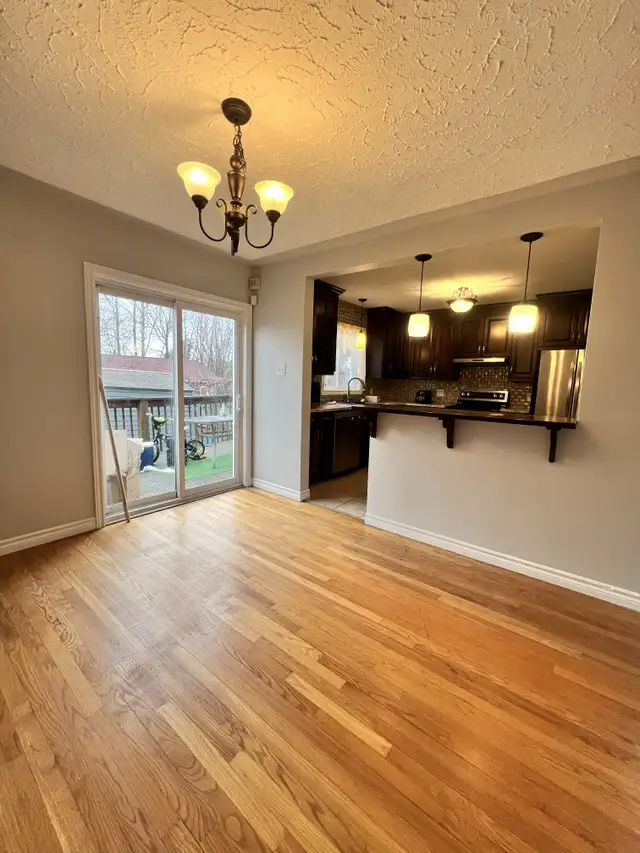 Hartlen Avenue - 4 BR, 2 BATH BEAUTIFUL FAMILY HOME AVAIL NOW! - Photo 9