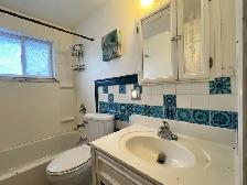 Hartlen Avenue - 4 BR, 2 BATH BEAUTIFUL FAMILY HOME AVAIL NOW! - Photo 12