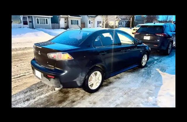 2011 Mitsubishi Lancer - Photo 3