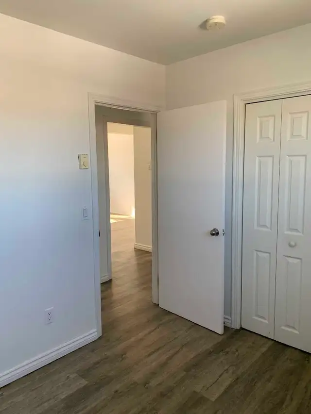 Bright two bedroom on Northside - Photo 7