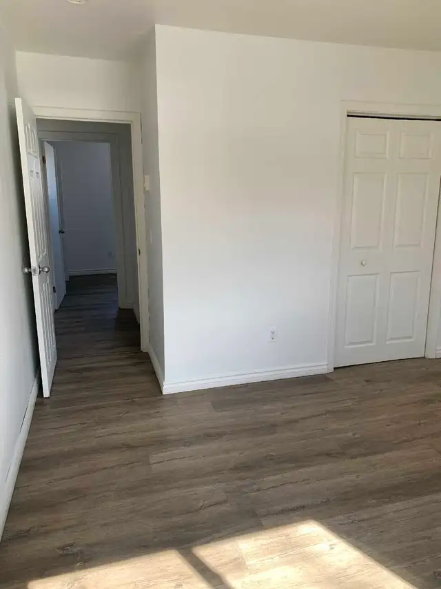 Bright two bedroom on Northside - Photo 8