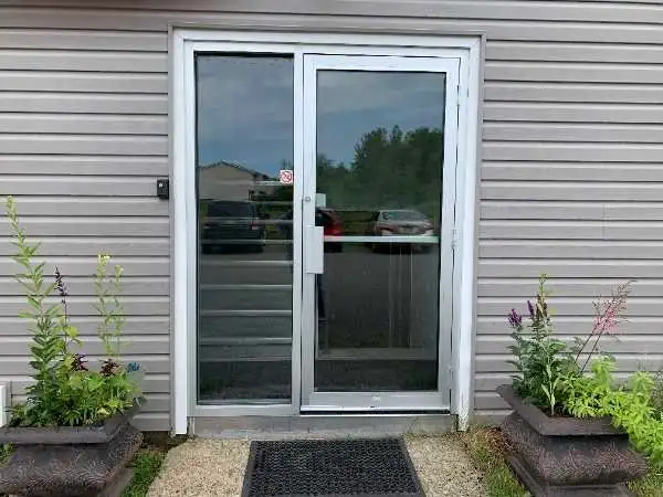 Bright two bedroom on Northside - Photo 9