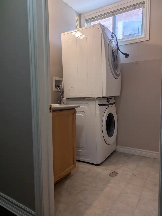Bright 2-Bedroom Basement Apartment for Rent – Southend Barrie – - Photo 2