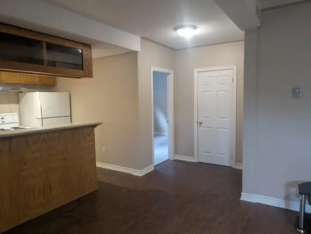 Bright 2-Bedroom Basement Apartment for Rent – Southend Barrie – - Photo 8