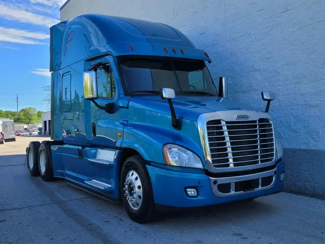 Class 1 Truck Driver for Canada/USA