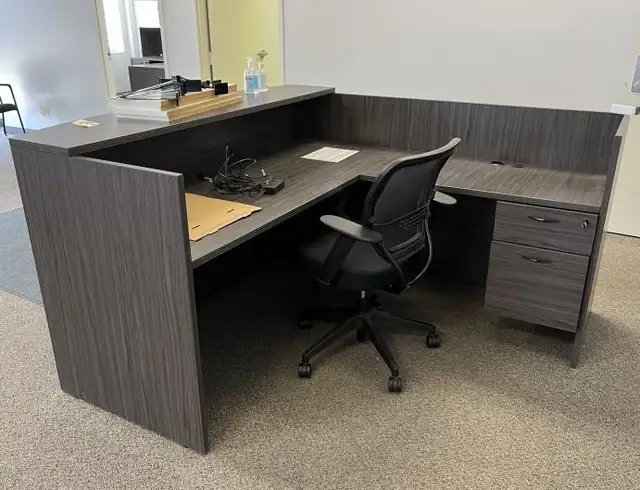 Reception Desk-Used Desk-Ufficio Furniture-Call Us Now!