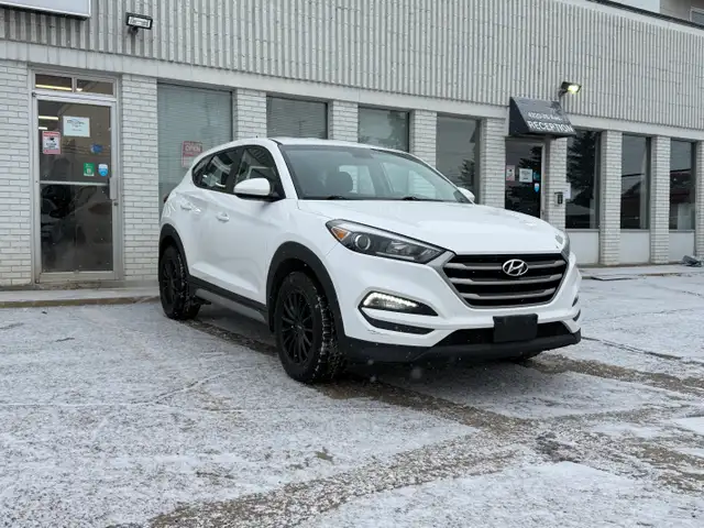 2018 Hyundai Tucson| All Wheel Drive | Two Sets of Tires | - Photo 3