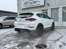 2018 Hyundai Tucson| All Wheel Drive | Two Sets of Tires | - Photo 6
