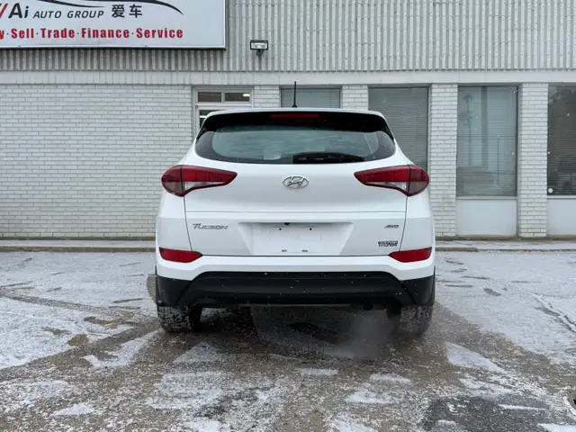 2018 Hyundai Tucson| All Wheel Drive | Two Sets of Tires | - Photo 7