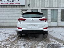 2018 Hyundai Tucson| All Wheel Drive | Two Sets of Tires | - Photo 7