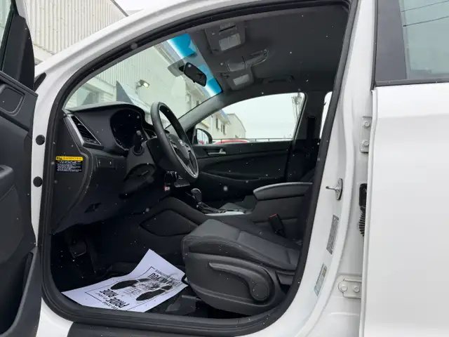 2018 Hyundai Tucson| All Wheel Drive | Two Sets of Tires | - Photo 10